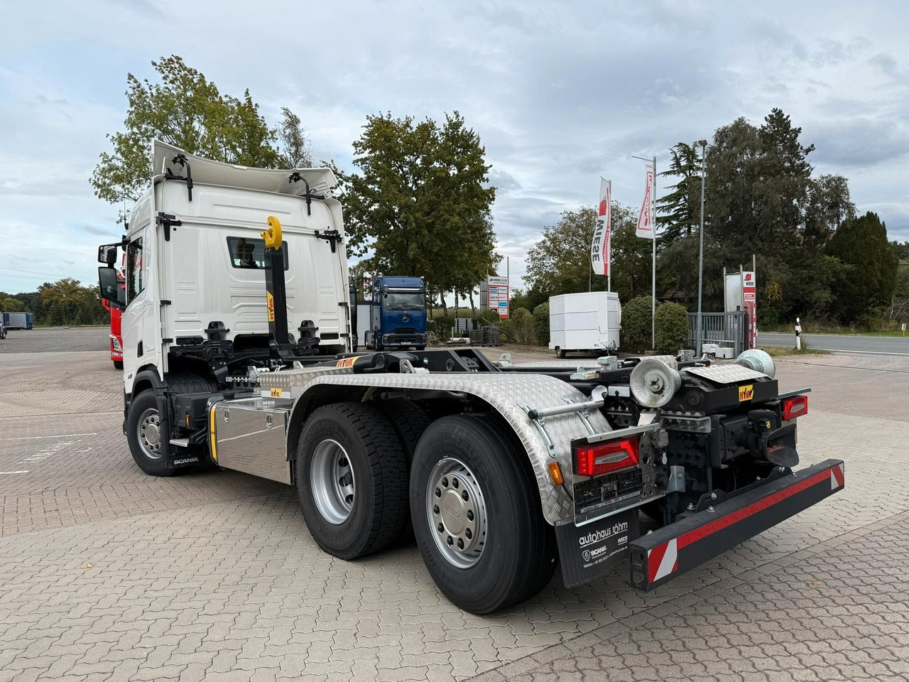 Scania R460 6x2 - Abrollkipper - Sofort Verfügbar! - Камион со кука за подигање: слика 2 Scania R460 6x2 - Abrollkipper - Sofort Verfügbar! - Камион со кука за подигање: слика 2