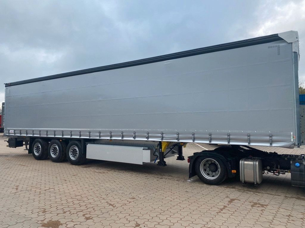 Schmitz Cargobull SCS 24/L Speed Curtain - Полуприколка со церада: слика 2 Schmitz Cargobull SCS 24/L Speed Curtain - Полуприколка со церада: слика 2