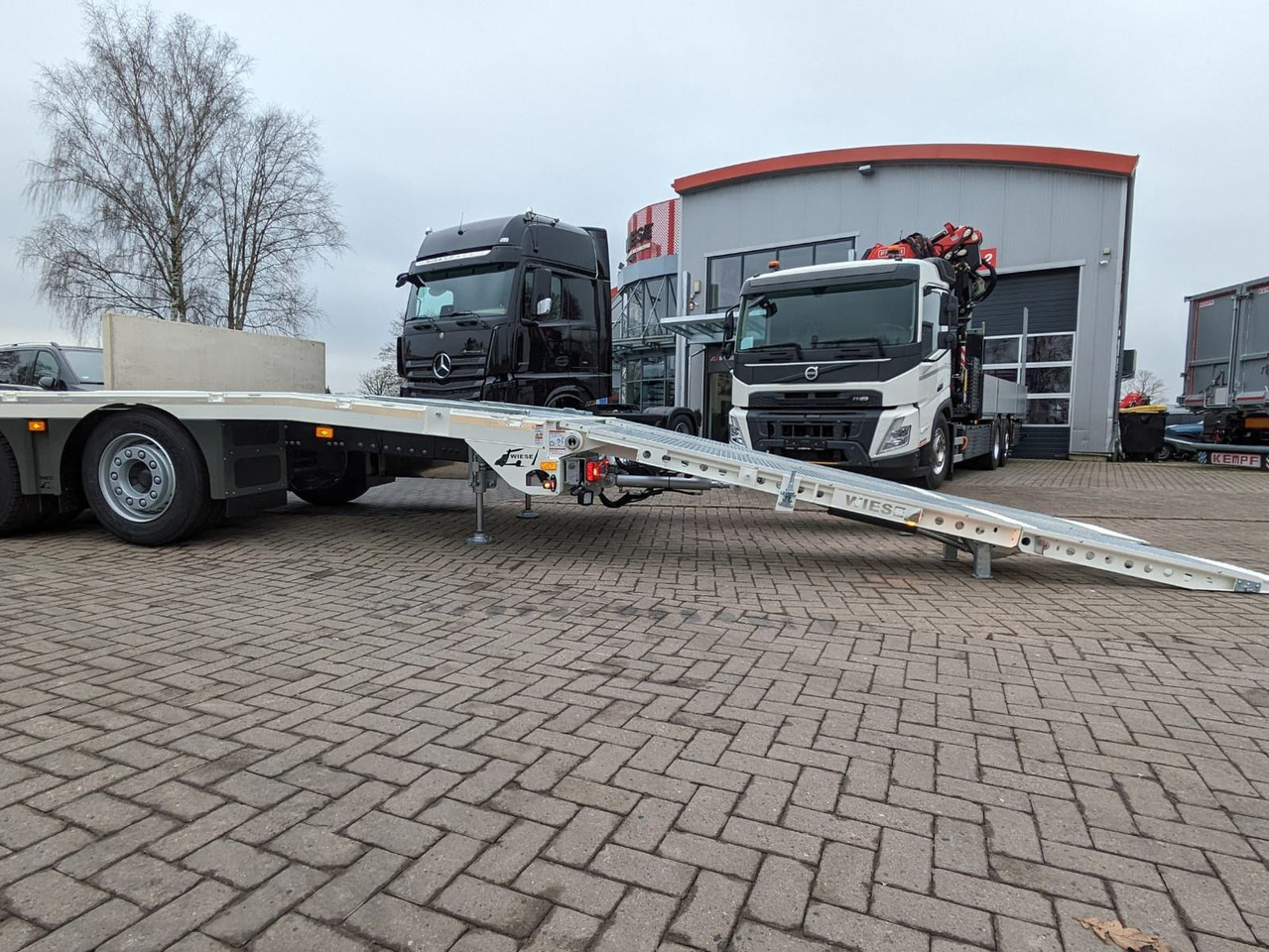 Volvo FH 420 Maschinentransporter Rampennen. - Камион за влечење: слика 3 Volvo FH 420 Maschinentransporter Rampennen. - Камион за влечење: слика 3