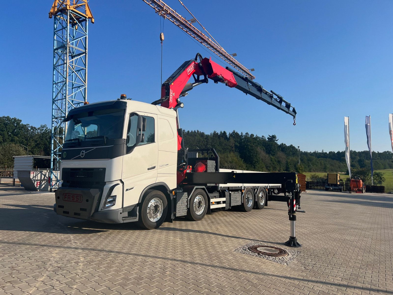 Volvo FH 500 8x2 Kran F710 RA2.26 - Камион со кран: слика 1 Volvo FH 500 8x2 Kran F710 RA2.26 - Камион со кран: слика 1