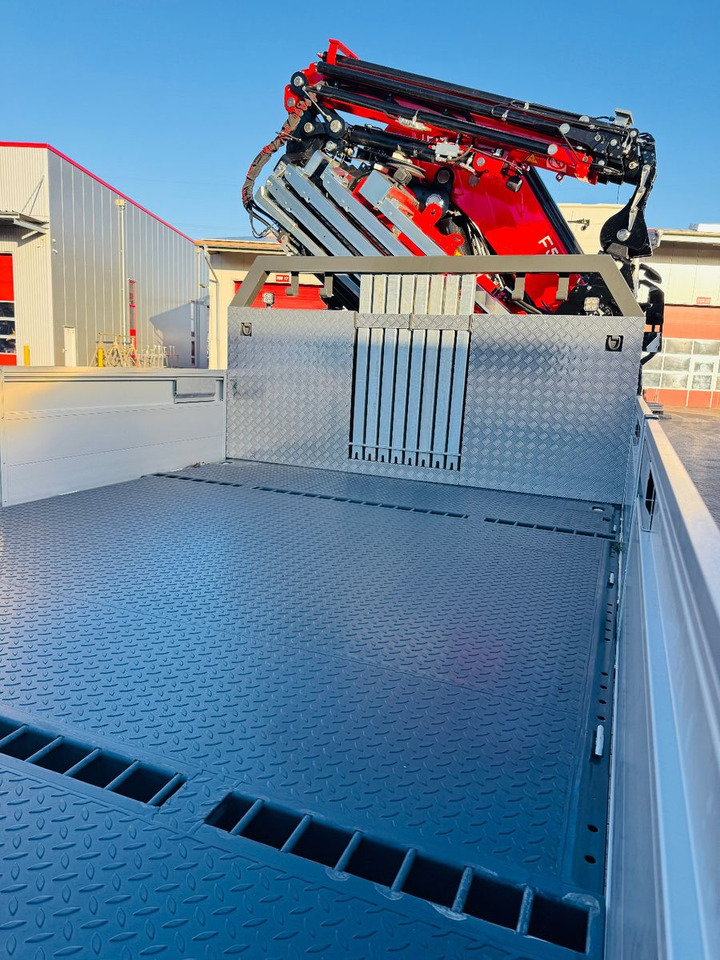 Volvo FH500 6x2 mit Fassi F545 2.27 JIB Winde sofort - Камион со платформа, Камион со кран: слика 5 Volvo FH500 6x2 mit Fassi F545 2.27 JIB Winde sofort - Камион со платформа, Камион со кран: слика 5