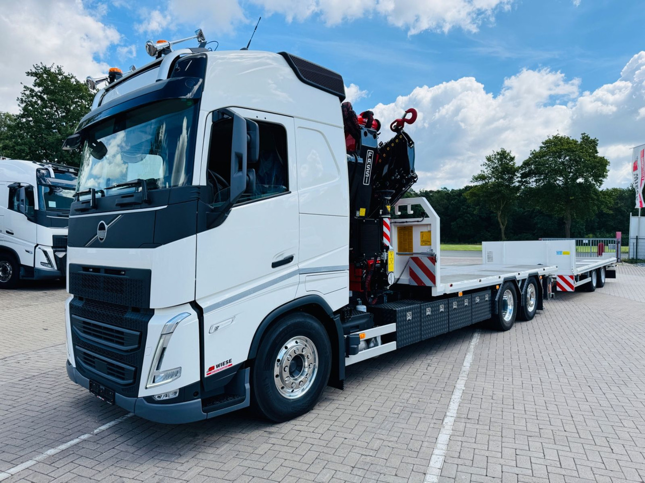 Volvo FH540 6x2 Containerpritsche mit F545RA.2.26 - Камион со кран: слика 2 Volvo FH540 6x2 Containerpritsche mit F545RA.2.26 - Камион со кран: слика 2