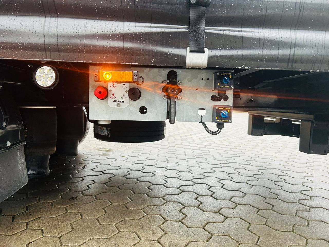 Wiese Gabelstaplertransporter Mega mit Rampen - Полуприколка за низок утовар: слика 5 Wiese Gabelstaplertransporter Mega mit Rampen - Полуприколка за низок утовар: слика 5