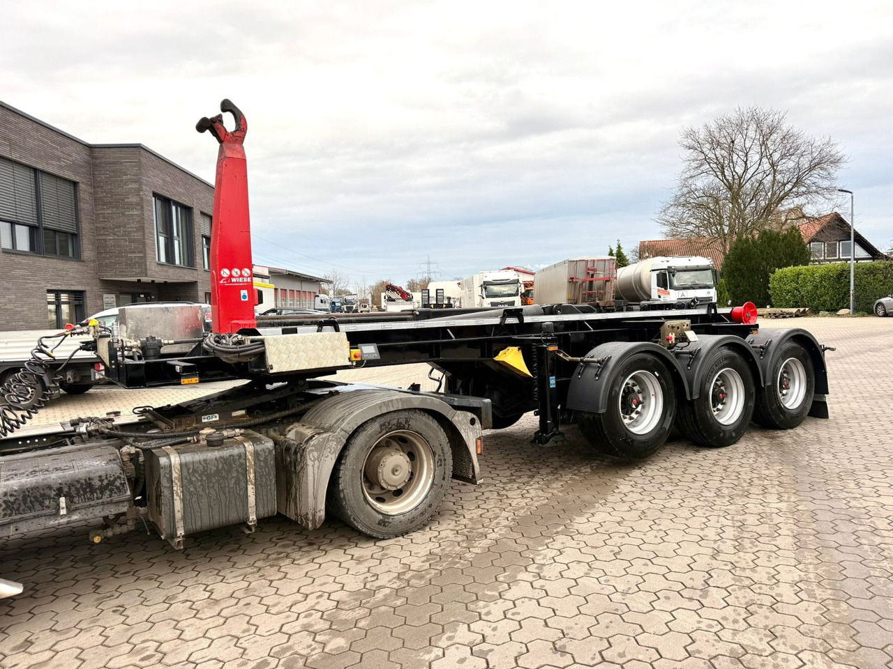 Wiese SA 3 - 36 AK 30 Abrollkipper neu lackiert - Транспортер на контејнер/ Полуприколка со променливо тело: слика 4 Wiese SA 3 - 36 AK 30 Abrollkipper neu lackiert - Транспортер на контејнер/ Полуприколка со променливо тело: слика 4