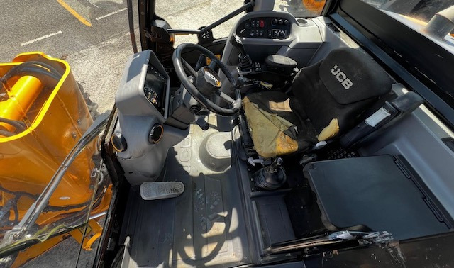 JCB TM320S - Телескопски ракувач: слика 5 JCB TM320S - Телескопски ракувач: слика 5