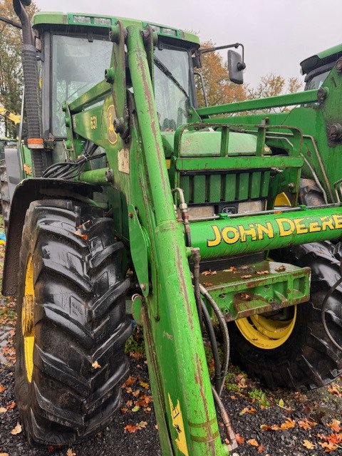 JOHN DEERE 6400 - Трактор: слика 1 JOHN DEERE 6400 - Трактор: слика 1