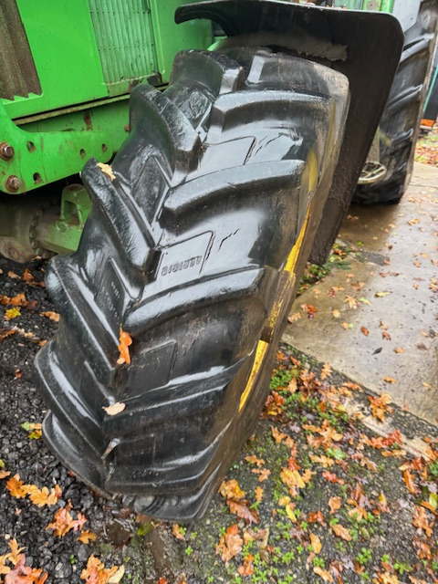 Трактор JOHN DEERE 6400: слика 6