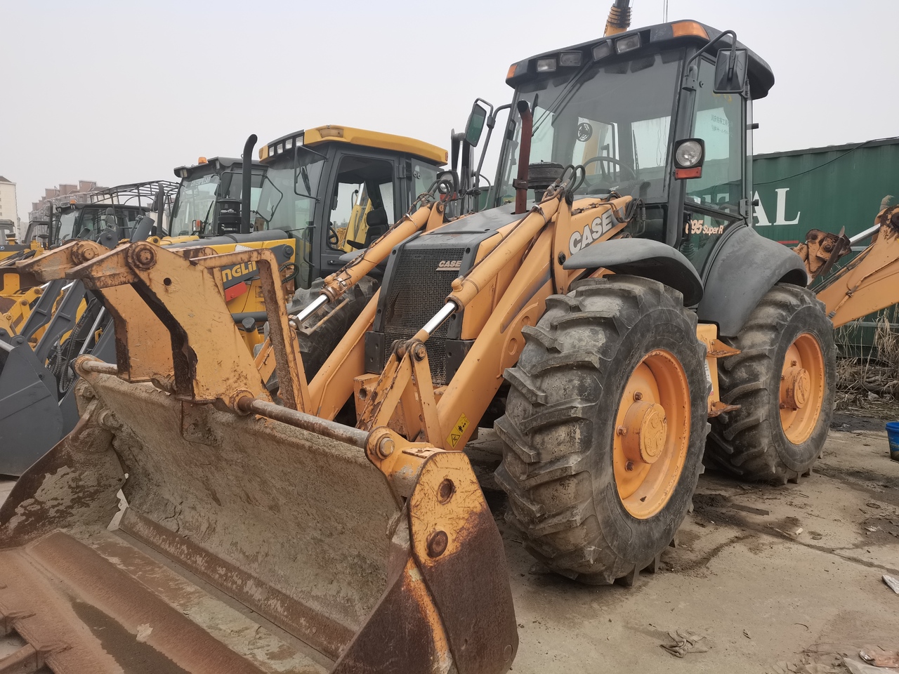 CASE 695 - Ровокопач: слика 2 CASE 695 - Ровокопач: слика 2