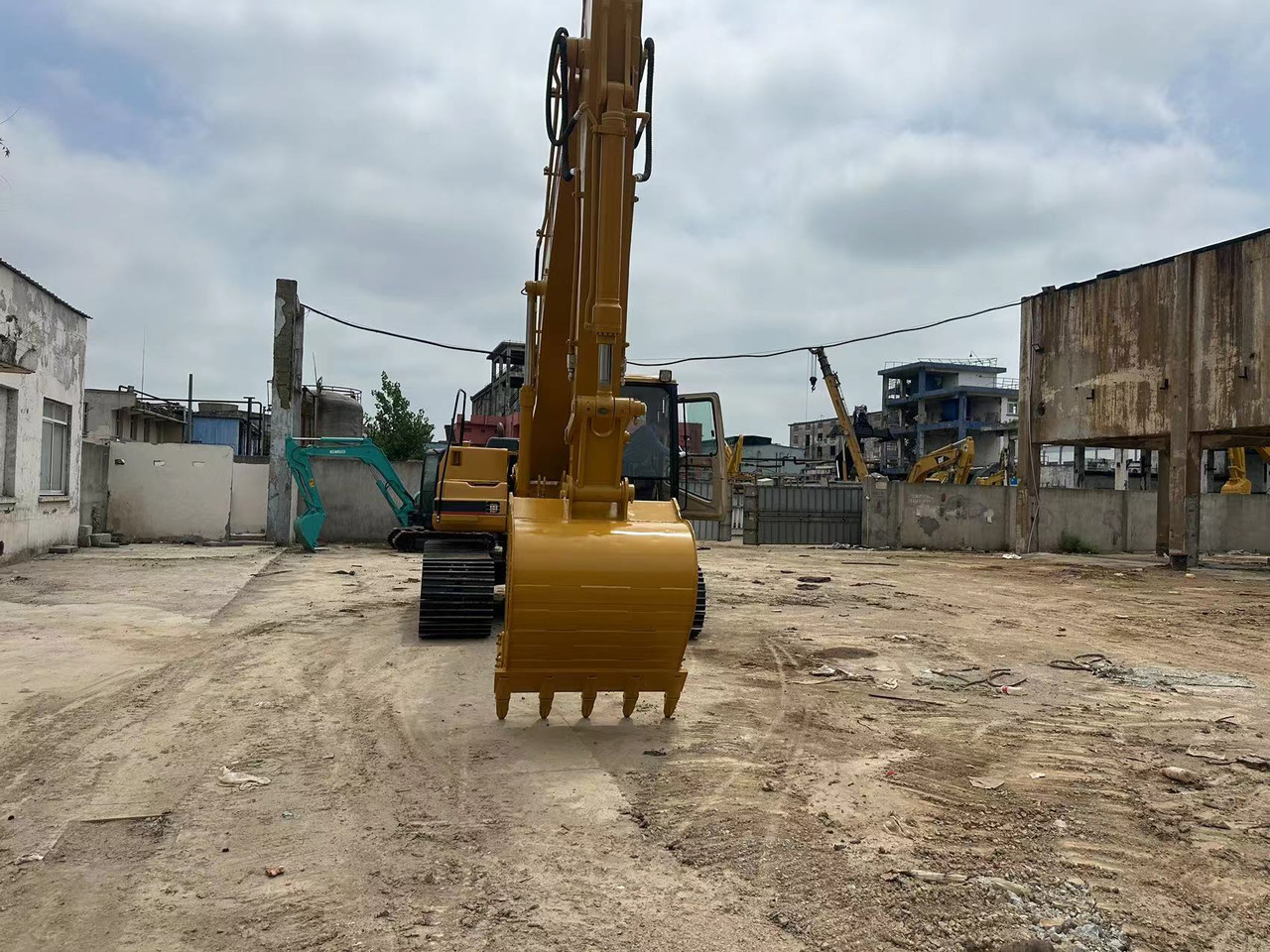 CATERPILLAR 320BL - Багер гасеничар: слика 4 CATERPILLAR 320BL - Багер гасеничар: слика 4