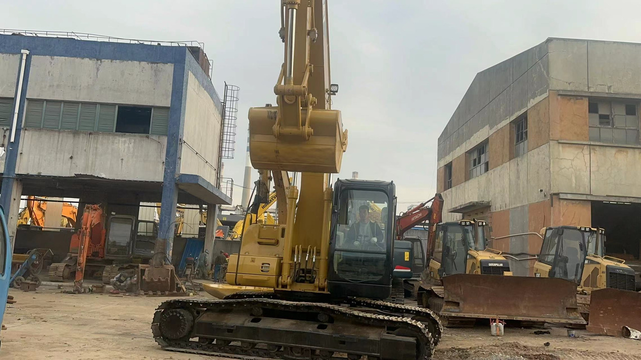 CATERPILLAR 320C - Багер гасеничар: слика 5 CATERPILLAR 320C - Багер гасеничар: слика 5