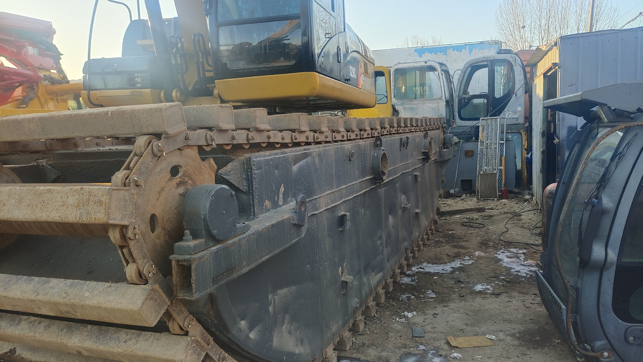 CATERPILLAR 320C - Амфибиски багер: слика 2 CATERPILLAR 320C - Амфибиски багер: слика 2
