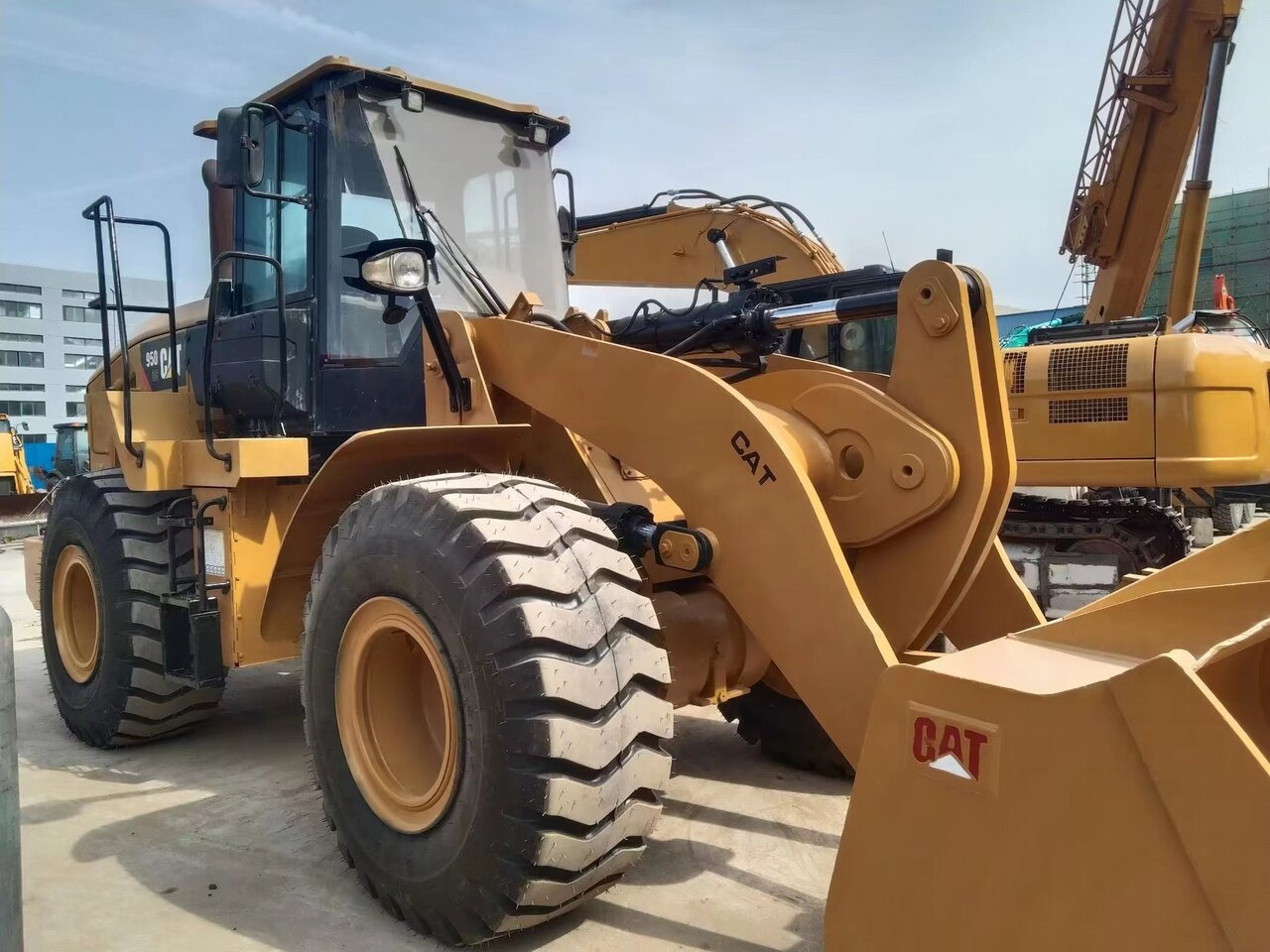 CATERPILLAR 950GC - Натоварувач на тркала: слика 2 CATERPILLAR 950GC - Натоварувач на тркала: слика 2