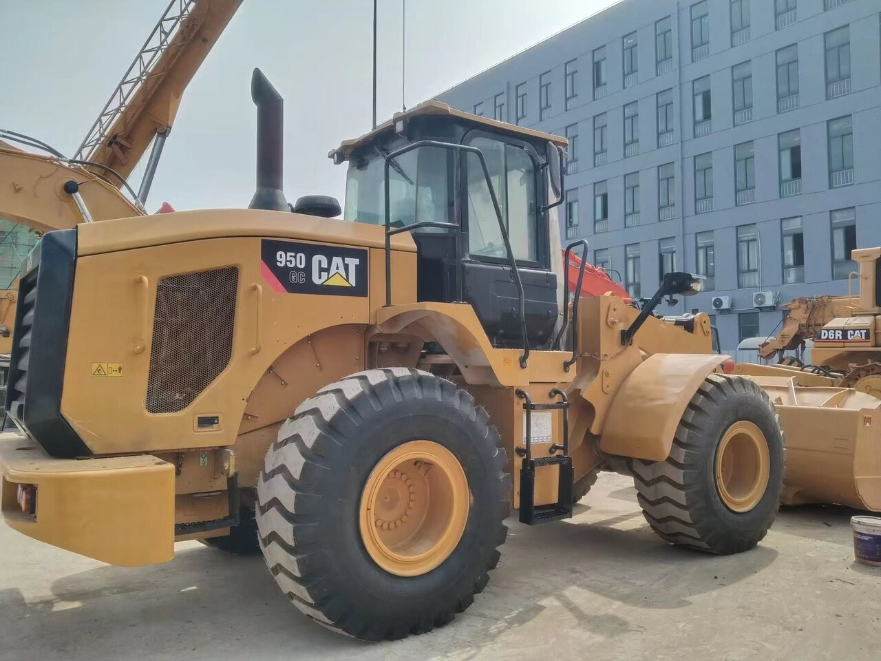 CATERPILLAR 950GC - Натоварувач на тркала: слика 3 CATERPILLAR 950GC - Натоварувач на тркала: слика 3