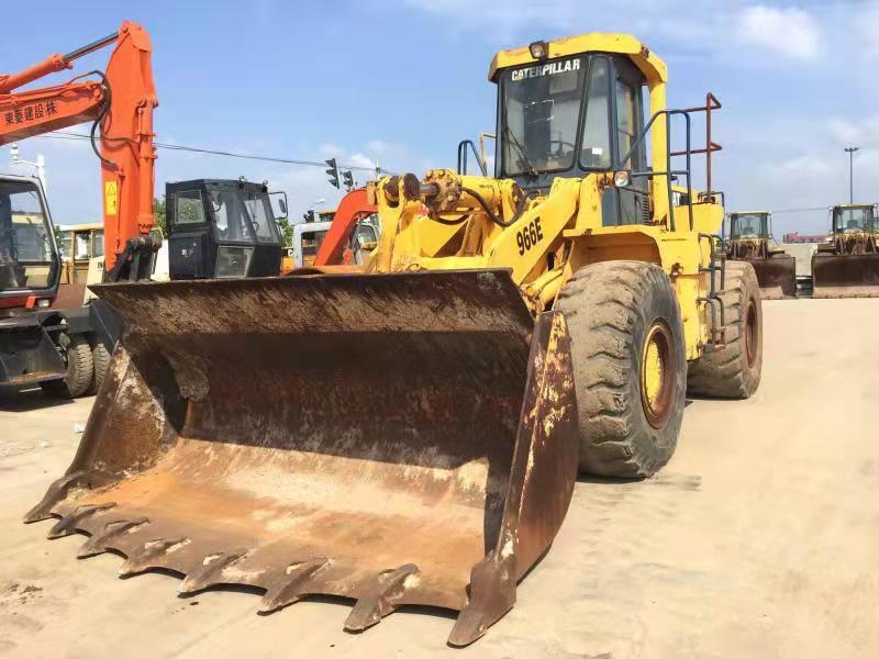 CATERPILLAR 966E - Натоварувач на тркала: слика 1 CATERPILLAR 966E - Натоварувач на тркала: слика 1