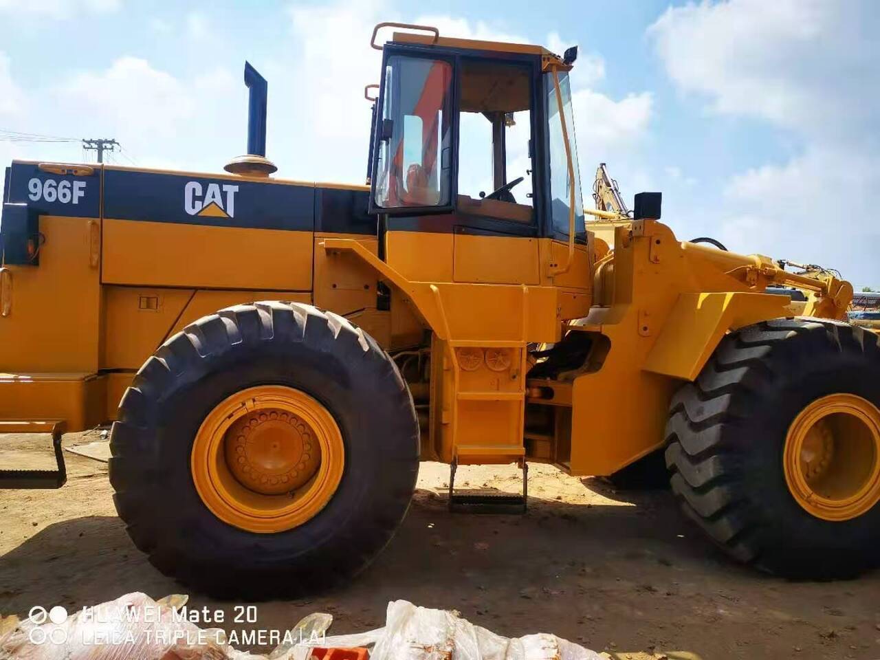 CATERPILLAR 966F - Натоварувач на тркала: слика 1 CATERPILLAR 966F - Натоварувач на тркала: слика 1