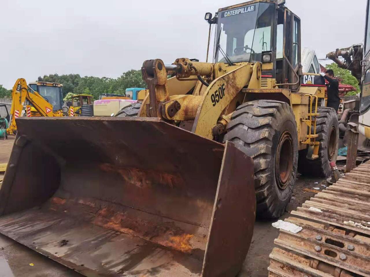 CATERPILLAR CAT-950F -Wheel loader - Натоварувач на тркала: слика 1 CATERPILLAR CAT-950F -Wheel loader - Натоварувач на тркала: слика 1