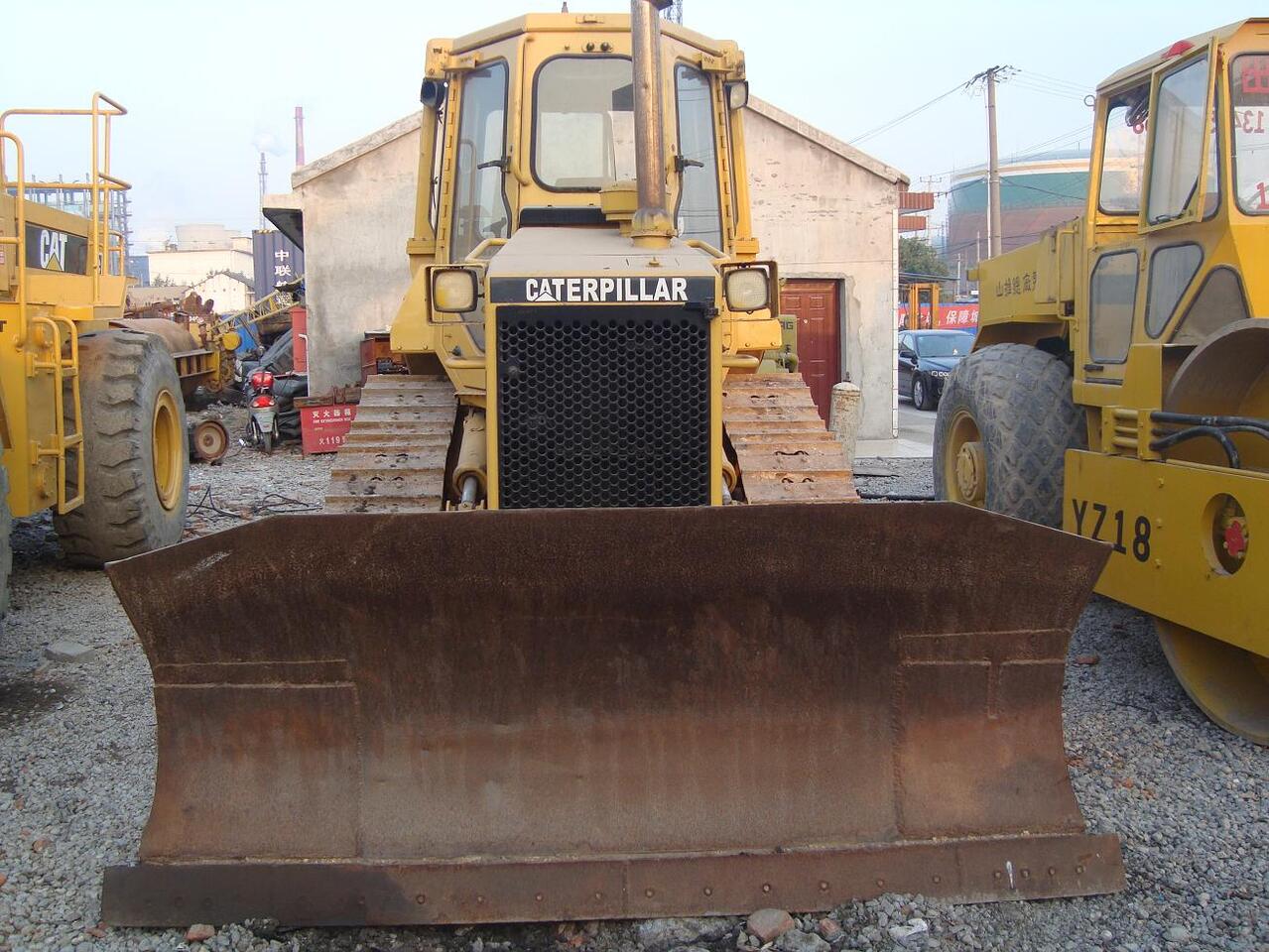 CATERPILLAR D4H - Булдожер: слика 3 CATERPILLAR D4H - Булдожер: слика 3