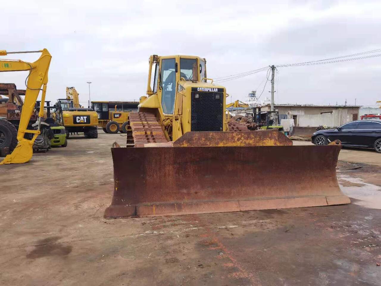 CATERPILLAR D6N - Булдожер: слика 2 CATERPILLAR D6N - Булдожер: слика 2