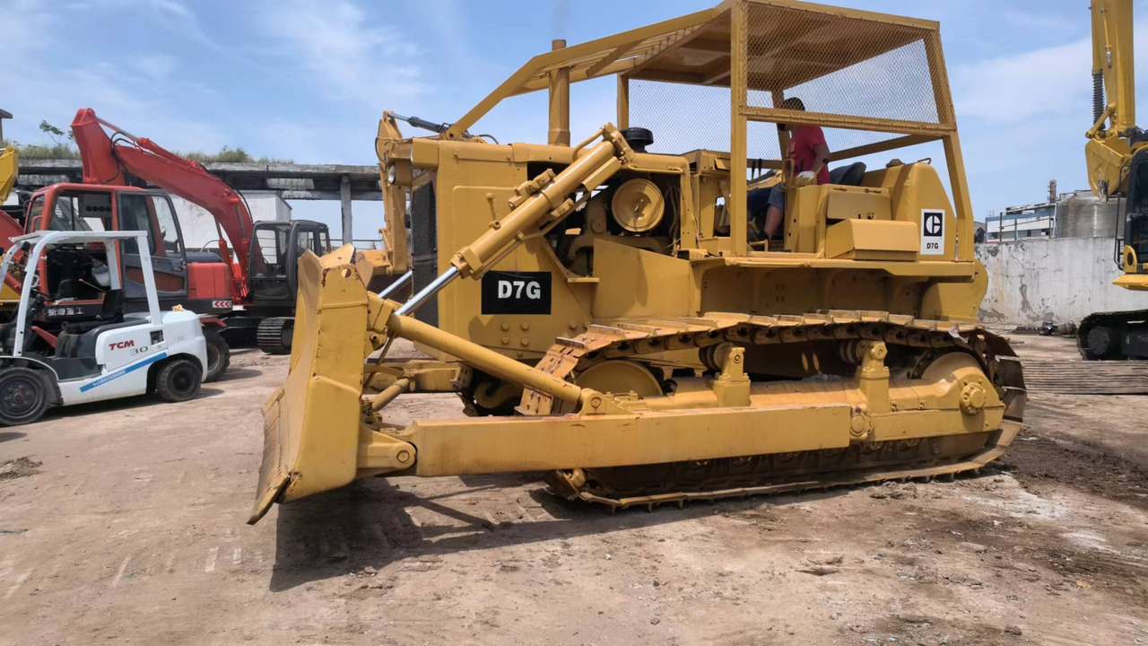 CATERPILLAR D7G - Булдожер: слика 2 CATERPILLAR D7G - Булдожер: слика 2