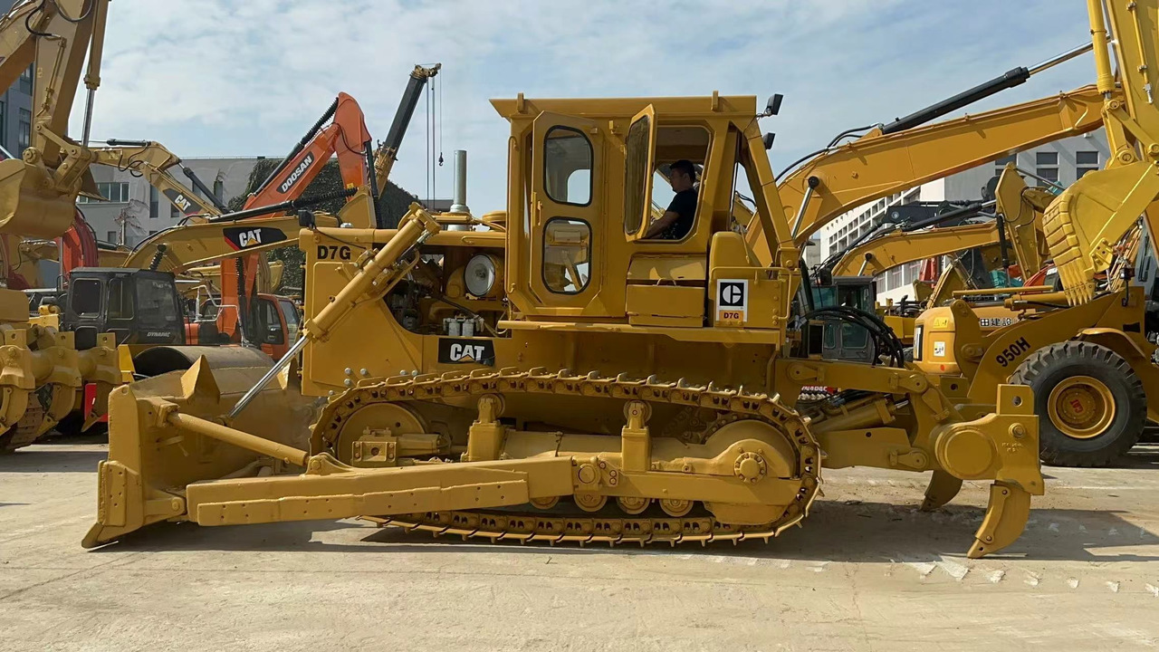 CATERPILLAR D7G - Булдожер: слика 2 CATERPILLAR D7G - Булдожер: слика 2