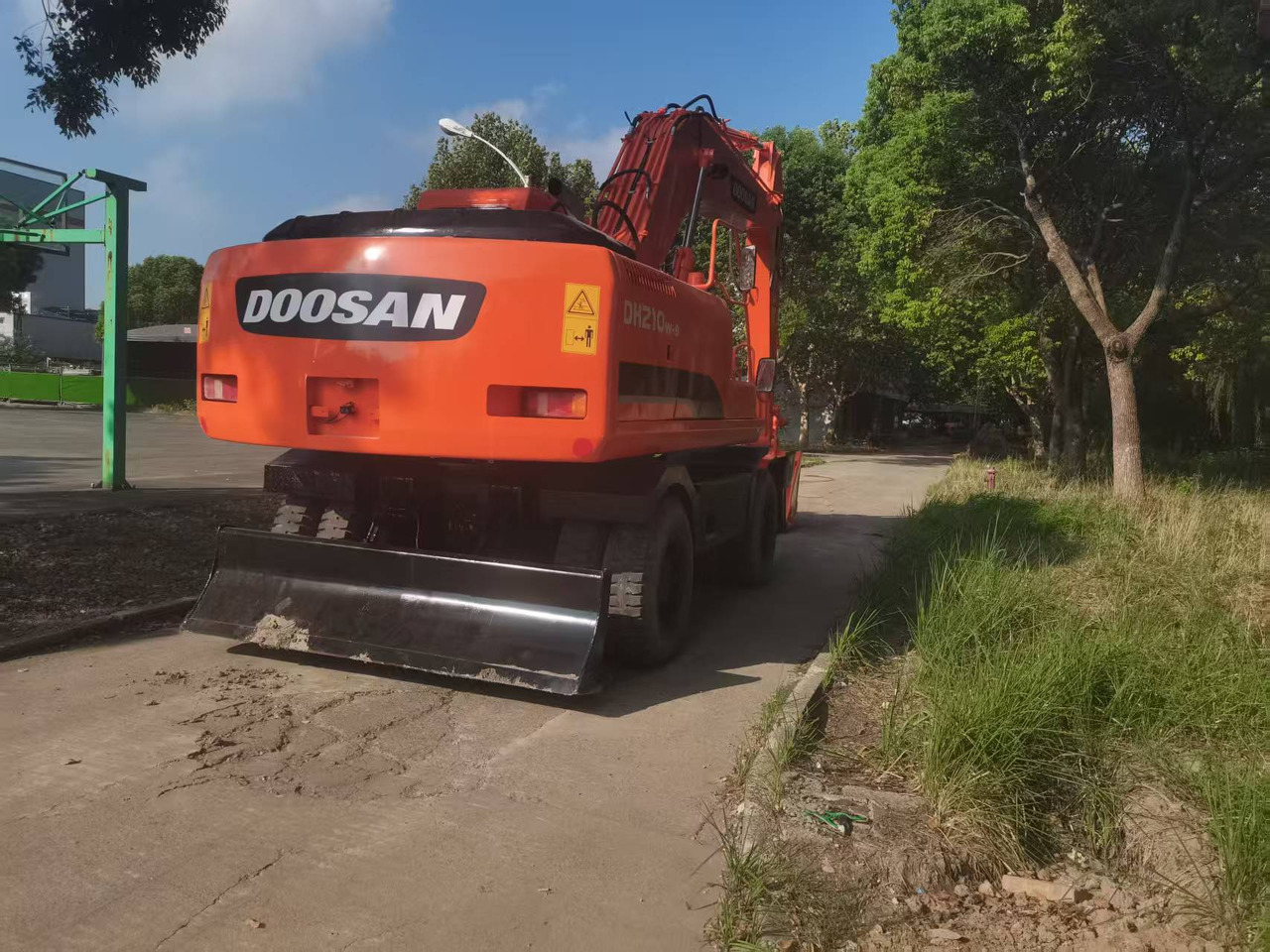 DOOSAN DH210W-9C - Багер на тркала: слика 4 DOOSAN DH210W-9C - Багер на тркала: слика 4
