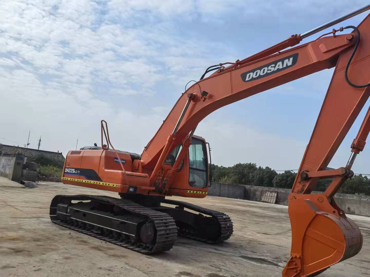 DOOSAN DH225LC-7 - Багер гасеничар: слика 4 DOOSAN DH225LC-7 - Багер гасеничар: слика 4