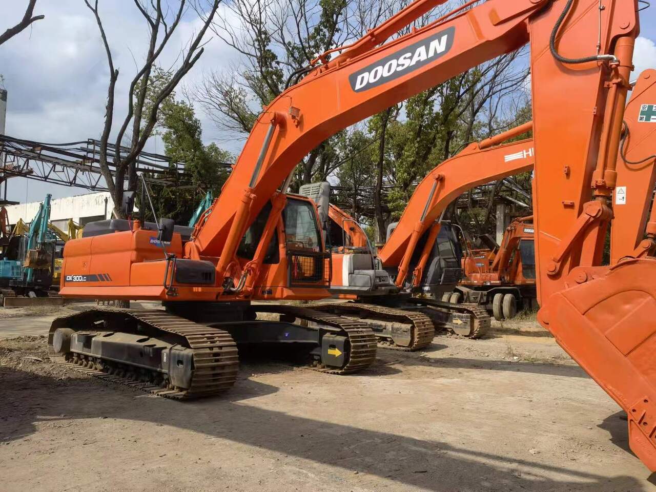DOOSAN DX300 - Багер гасеничар: слика 4 DOOSAN DX300 - Багер гасеничар: слика 4
