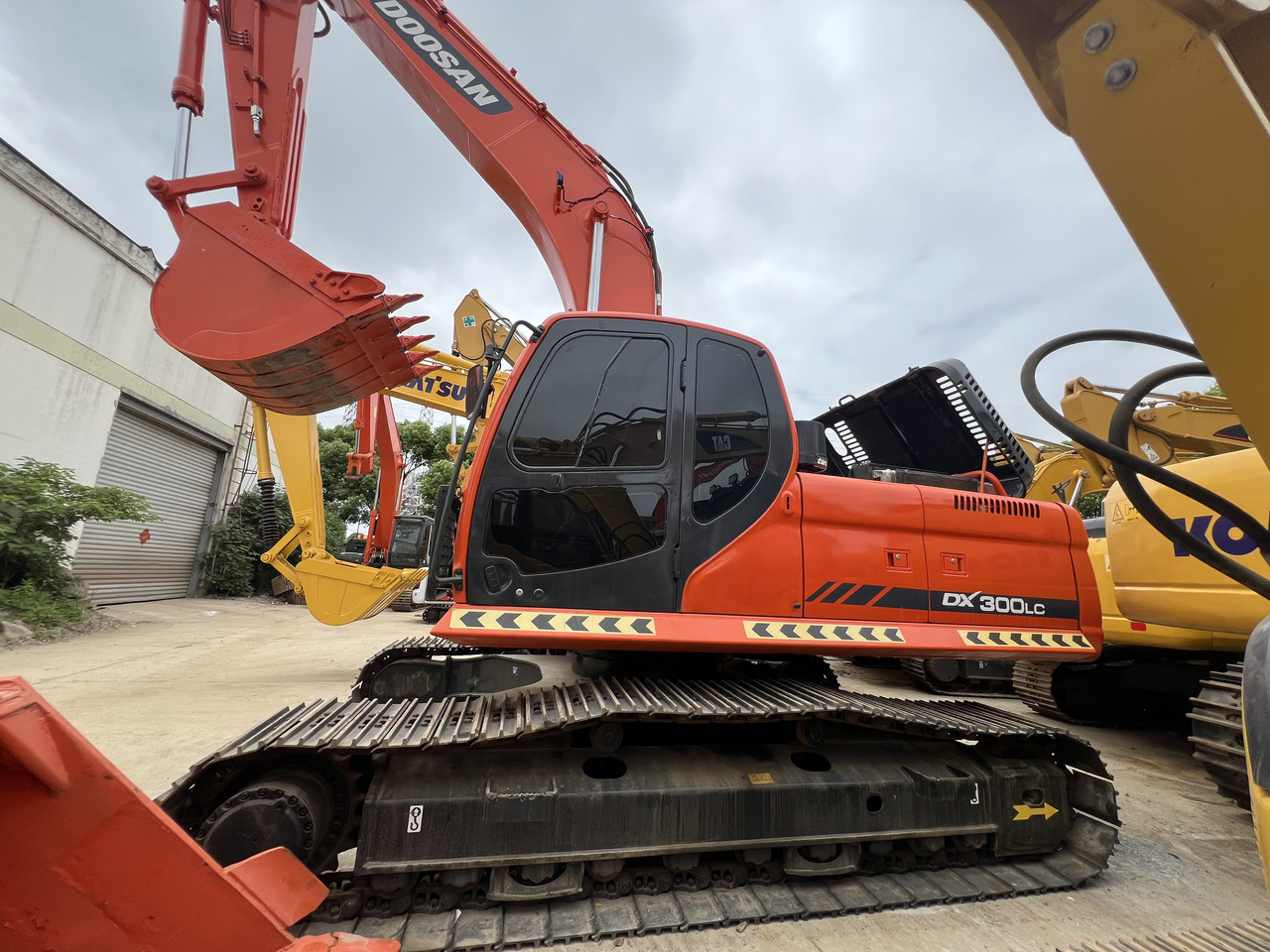 DOOSAN DX300 LC-7 - Багер гасеничар: слика 1 DOOSAN DX300 LC-7 - Багер гасеничар: слика 1