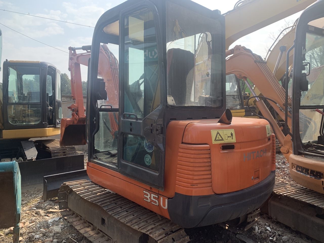 HITACHI ZX35U-mini excavator - Мини багер: слика 5 HITACHI ZX35U-mini excavator - Мини багер: слика 5