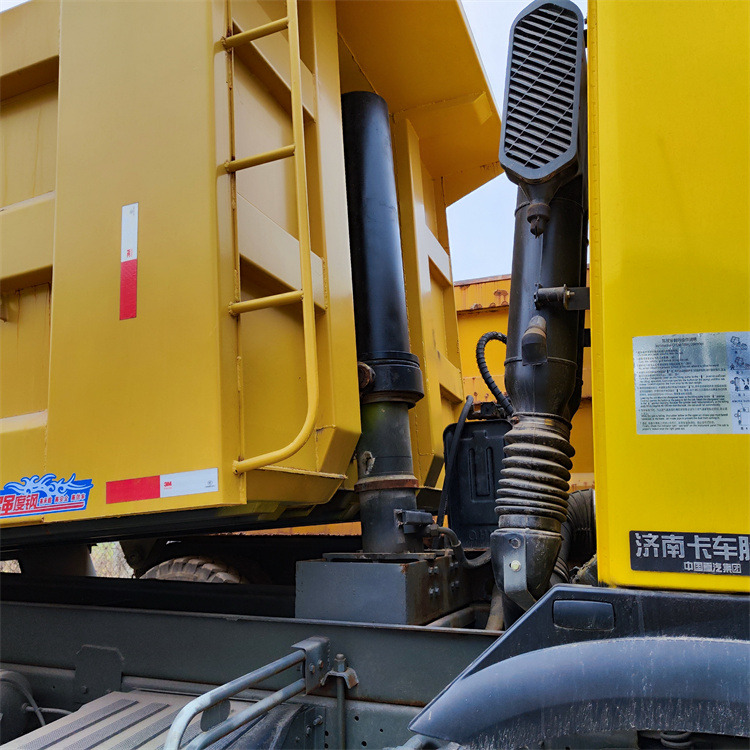 Кипер HOWO Tipper 6x4 336hp: слика 8