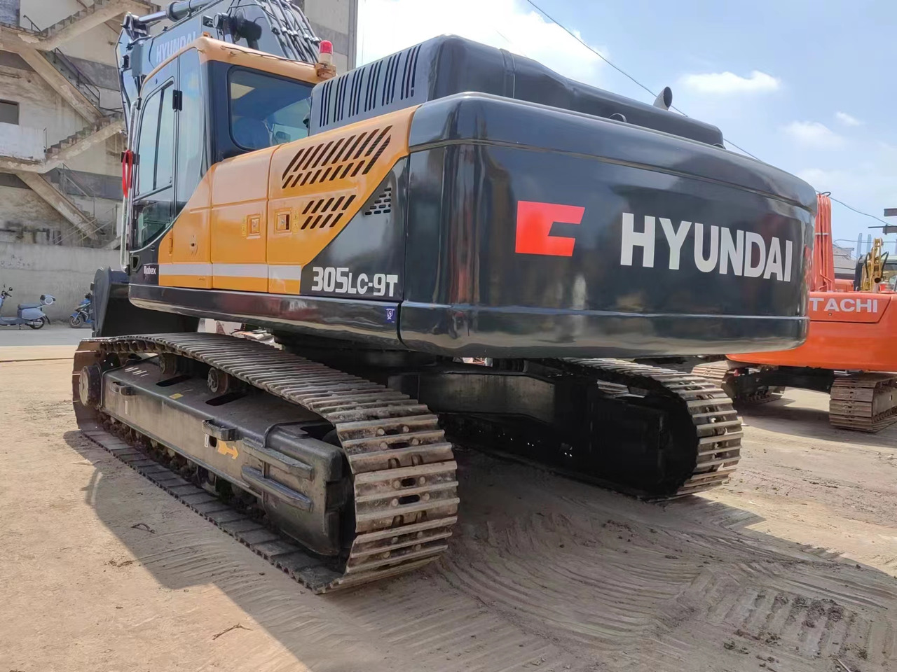 HYUNDAI R305LC-9T - Багер гасеничар: слика 5 HYUNDAI R305LC-9T - Багер гасеничар: слика 5