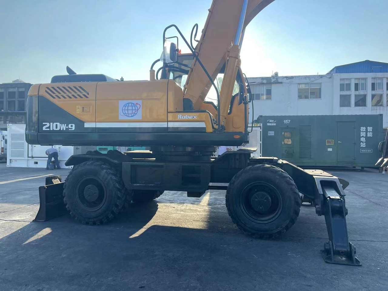 Hyundai R210W-9 - Багер на тркала: слика 3 Hyundai R210W-9 - Багер на тркала: слика 3