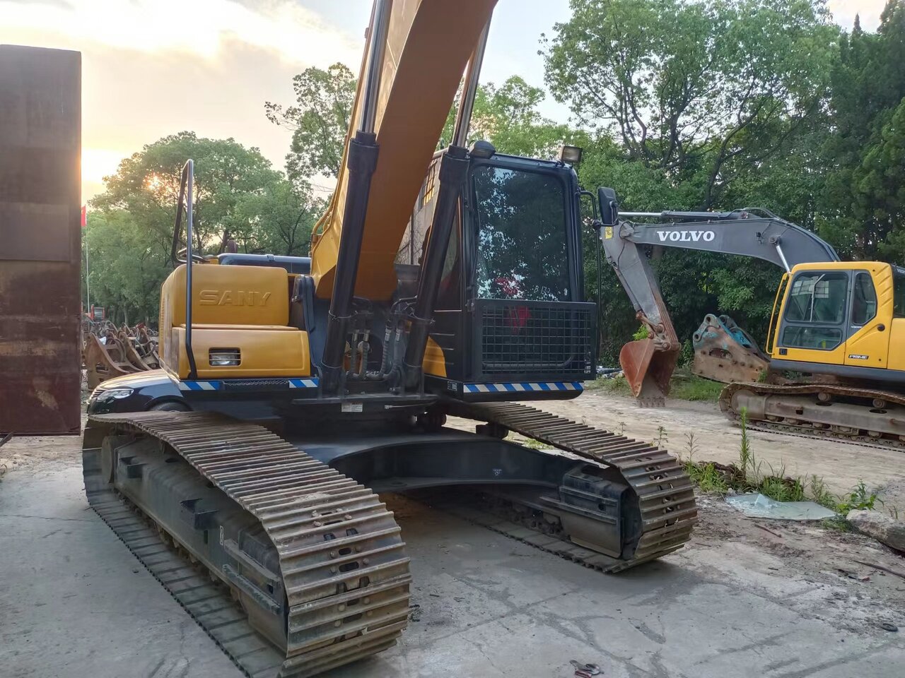 SANY SY215C - Багер гасеничар: слика 4 SANY SY215C - Багер гасеничар: слика 4