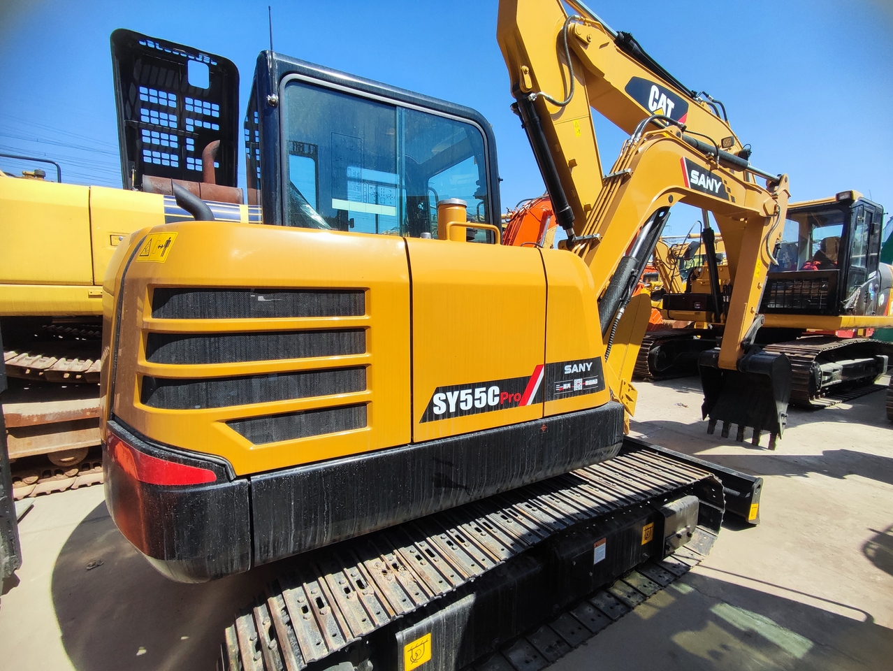 SANY SY55C - Мини багер: слика 1 SANY SY55C - Мини багер: слика 1
