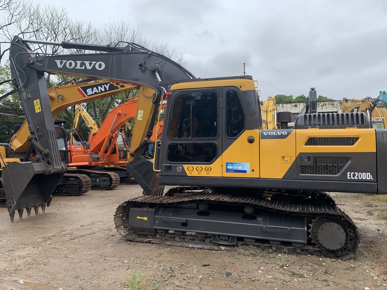 VOLVO EC200DL - Багер гасеничар: слика 1 VOLVO EC200DL - Багер гасеничар: слика 1