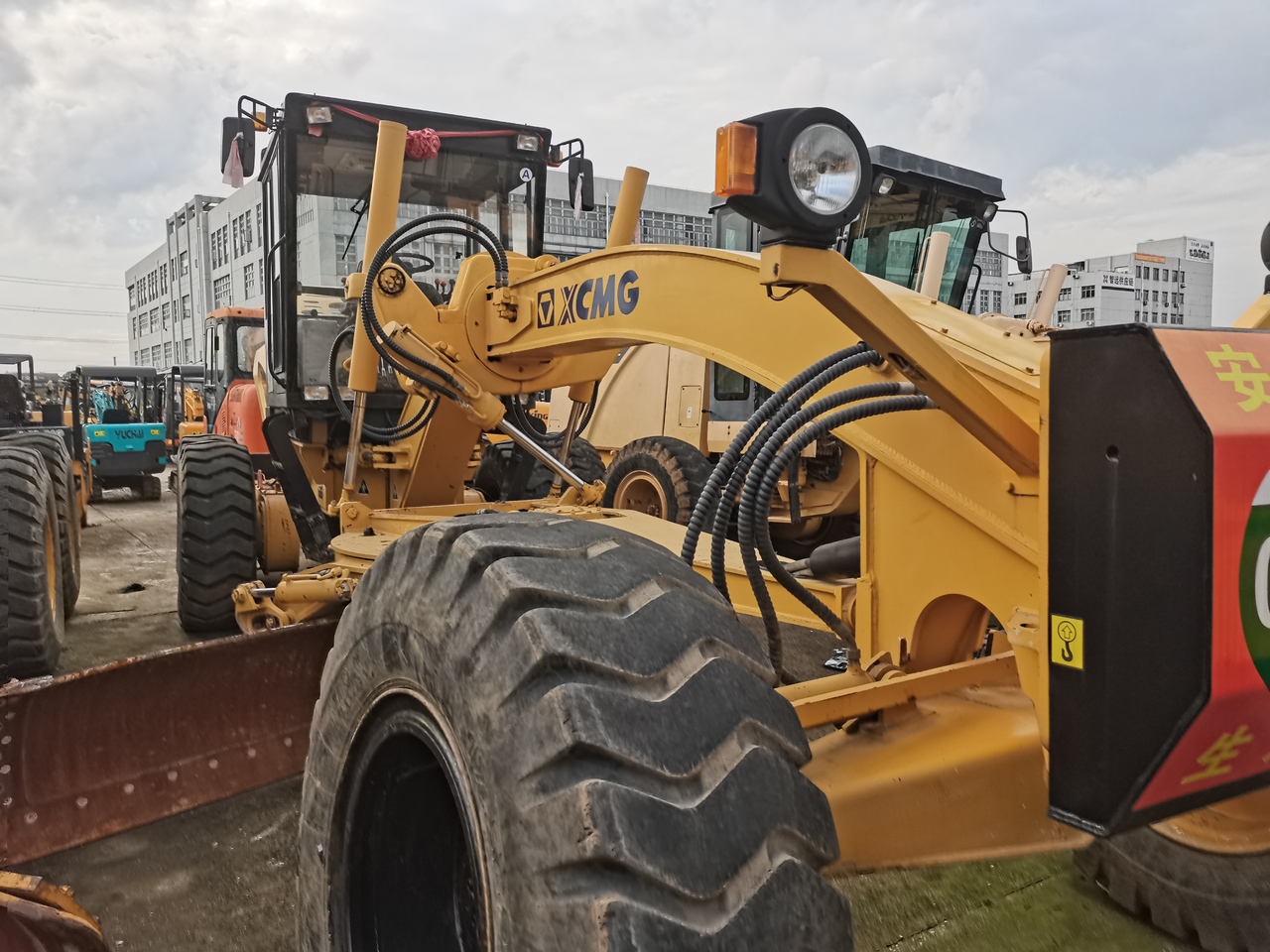 XCMG GR180 - Порамнувач: слика 4 XCMG GR180 - Порамнувач: слика 4