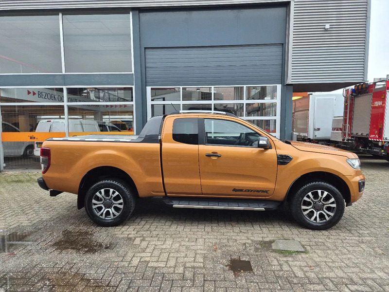 Ford Ranger 2.0 TDCI 4X4 BiTurbo WildTrak/ Leer/ Navi/ Camera/ Full Option - Пикап: слика 2 Ford Ranger 2.0 TDCI 4X4 BiTurbo WildTrak/ Leer/ Navi/ Camera/ Full Option - Пикап: слика 2