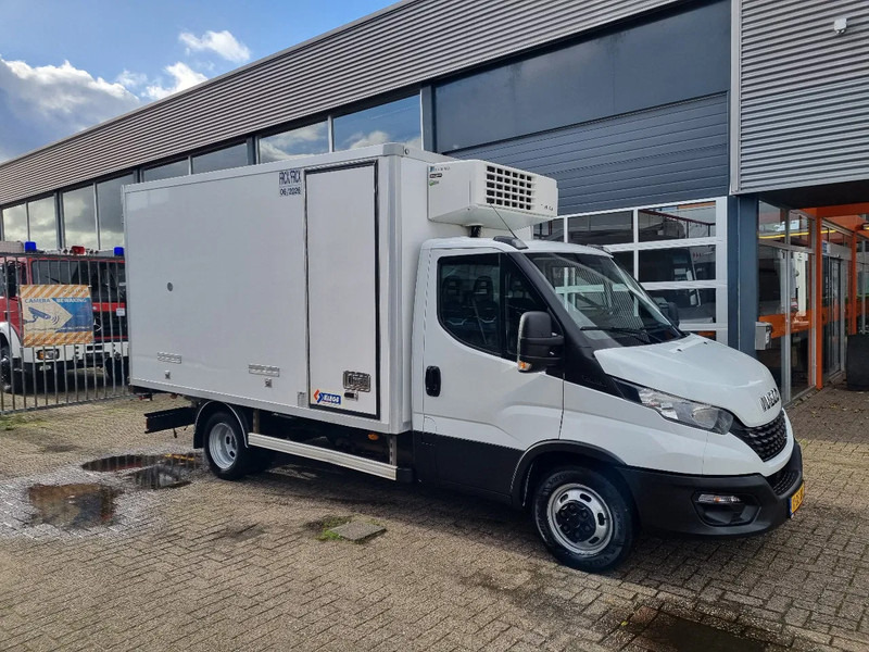 Iveco Daily 35C14 Koelkoffer Thermo-King V500MAX Multitemp ATP ST 230V - Комбе ладилник: слика 1 Iveco Daily 35C14 Koelkoffer Thermo-King V500MAX Multitemp ATP ST 230V - Комбе ладилник: слика 1