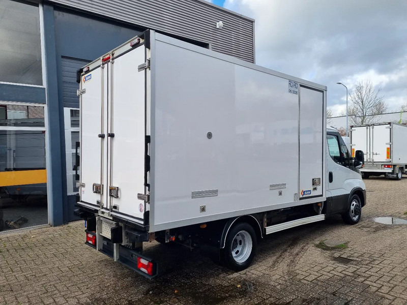 Iveco Daily 35C14 Koelkoffer Thermo-King V500MAX Multitemp ATP ST 230V - Комбе ладилник: слика 2 Iveco Daily 35C14 Koelkoffer Thermo-King V500MAX Multitemp ATP ST 230V - Комбе ладилник: слика 2