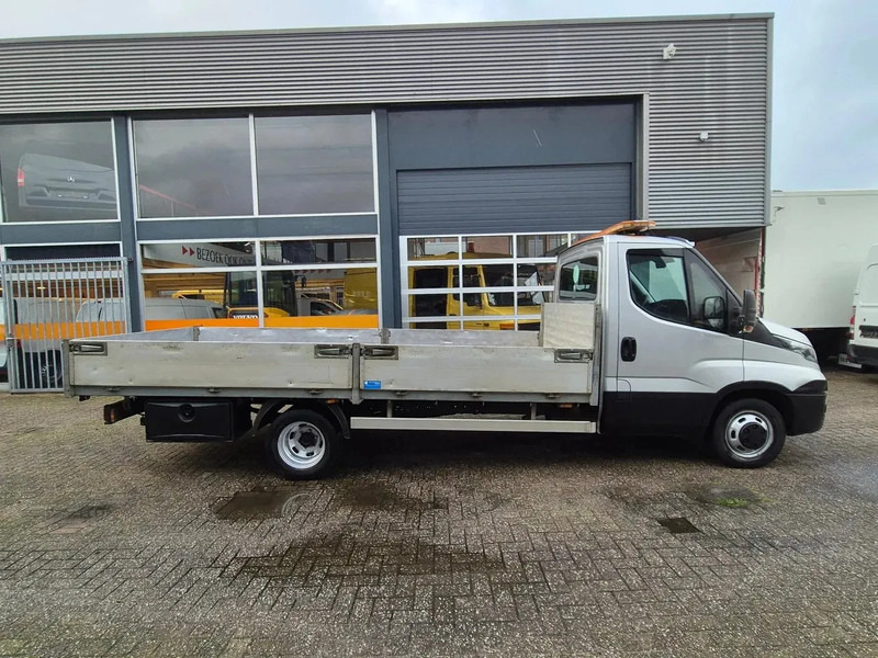 Iveco Daily 40C17 3.0D Pritsche/ Openlaadbak 470 cm lang - Комбе со отворен сандак: слика 2 Iveco Daily 40C17 3.0D Pritsche/ Openlaadbak 470 cm lang - Комбе со отворен сандак: слика 2