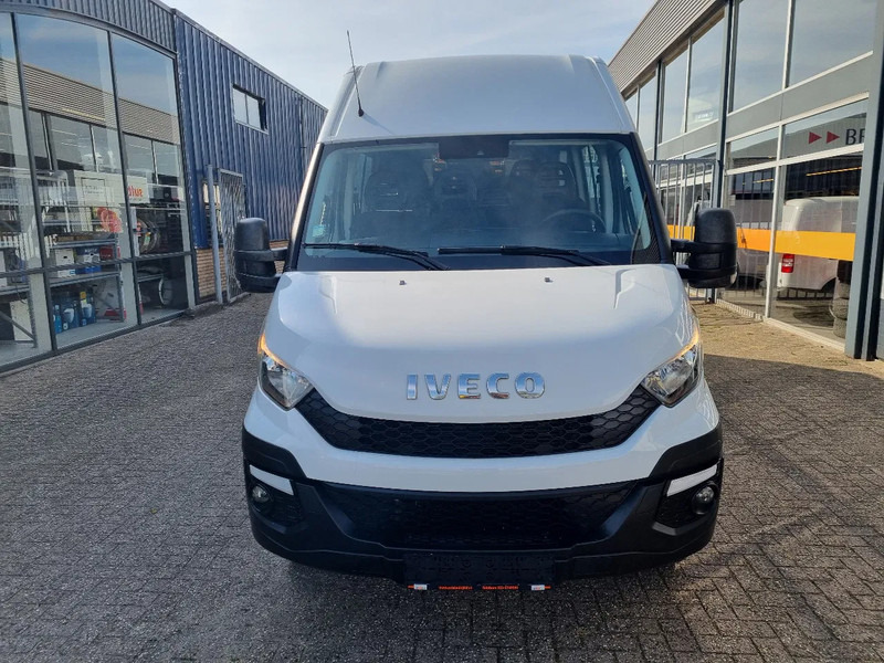 Iveco Daily 50C17/ L4H2 MAXI/ DC / 6 Zitplaatsen/ EURO 6 - Товарно комбе: слика 3 Iveco Daily 50C17/ L4H2 MAXI/ DC / 6 Zitplaatsen/ EURO 6 - Товарно комбе: слика 3