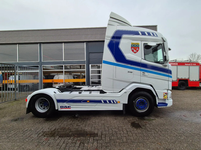 DAF XG 530/ (1) 2022/ Retarder/ LED/ Park Airco/ Navi/ Full option - Камион влекач: слика 2 DAF XG 530/ (1) 2022/ Retarder/ LED/ Park Airco/ Navi/ Full option - Камион влекач: слика 2