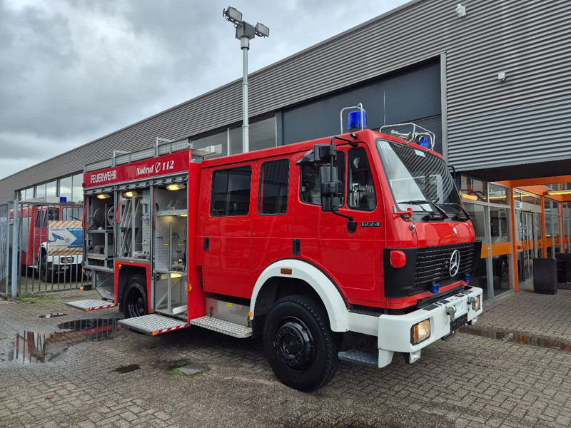 Mercedes-Benz SK 1224 4x4 FIRETRUCK/ FEUERWEHR/ 2400L TANK/ EXPEDITION - Противпожарен камион: слика 2 Mercedes-Benz SK 1224 4x4 FIRETRUCK/ FEUERWEHR/ 2400L TANK/ EXPEDITION - Противпожарен камион: слика 2