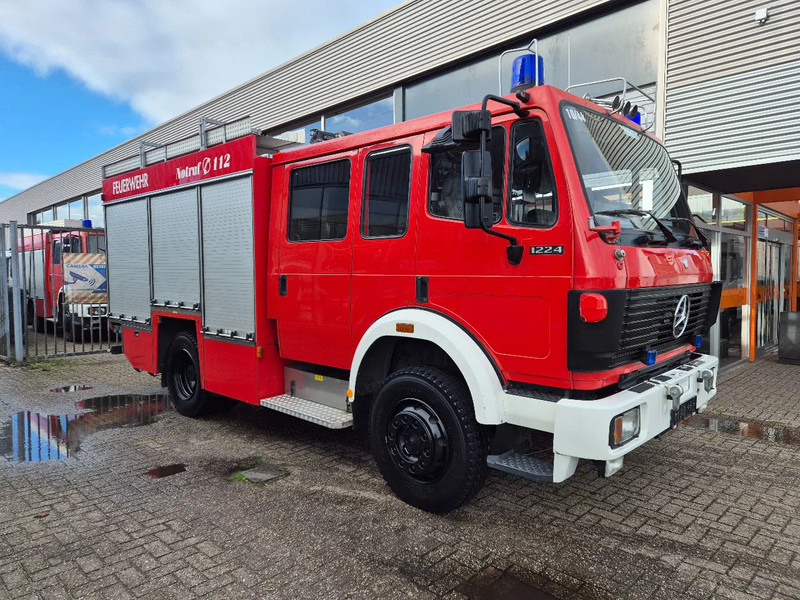 Mercedes-Benz SK 1224 4x4 FIRETRUCK/ FEUERWEHR/ 2400L TANK/ EXPEDITION - Противпожарен камион: слика 1 Mercedes-Benz SK 1224 4x4 FIRETRUCK/ FEUERWEHR/ 2400L TANK/ EXPEDITION - Противпожарен камион: слика 1