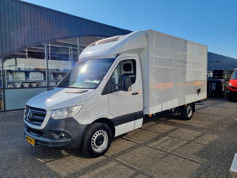 Mercedes-Benz Sprinter 316 CDI Kuhlkoffer Thermoking V300MAX Euro 6D 230V - Комбе ладилник: слика 4 Mercedes-Benz Sprinter 316 CDI Kuhlkoffer Thermoking V300MAX Euro 6D 230V - Комбе ладилник: слика 4