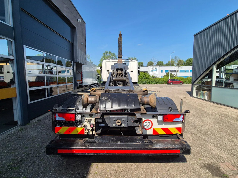 Камион со кука за подигање Scania P360 6X4 Containersysteem/ 21T Multilift/ Adjustable Hook: слика 7