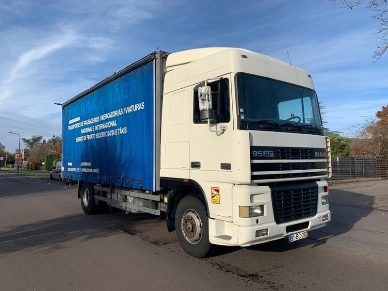 DAF XF 95.430 - Камион со церада: слика 4 DAF XF 95.430 - Камион со церада: слика 4