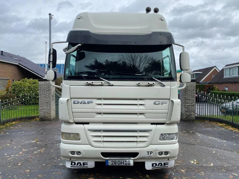 DAF CF 85.410 85CF 410 AUTOMATIC - Камион влекач: слика 2 DAF CF 85.410 85CF 410 AUTOMATIC - Камион влекач: слика 2