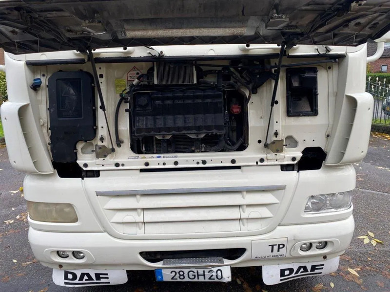 DAF CF 85.410 85CF 410 AUTOMATIC - Камион влекач: слика 3 DAF CF 85.410 85CF 410 AUTOMATIC - Камион влекач: слика 3
