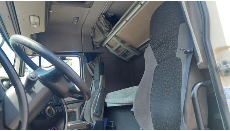 Камион влекач DAF XF 105.410 3 PIECES AVAILABLE: слика 9 Камион влекач DAF XF 105.410 3 PIECES AVAILABLE: слика 9